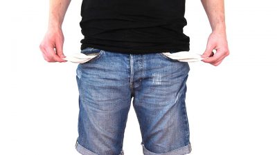 Guvernul ia din nou măsuri fără să țină cont de supraîndatorarea menajelor Guvernul ia din nou măsuri fără să țină cont de supraîndatorarea menajelor