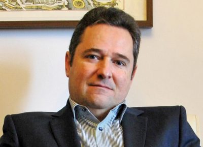 Bogdan Negrea, profesor universitar, ASE Bucureşti: în lumea mare, şcoala românească de economie nu există! Bogdan Negrea, profesor universitar, ASE Bucureşti: în lumea mare, şcoala românească de economie nu există!