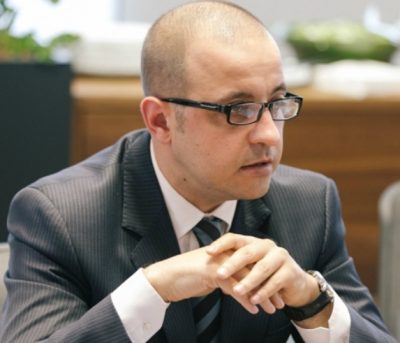 Mircea Busuioceanu, Raiffeisen Bank: Revoluţia tehnologică aduce cu ea un pachet de riscuri noi Mircea Busuioceanu, Raiffeisen Bank: Revoluţia tehnologică aduce cu ea un pachet de riscuri noi