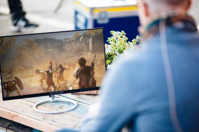 Ubisoft București oferă până la 2.030 lei net lunar unui game tester începător Ubisoft București oferă până la 2.030 lei net lunar unui game tester începător