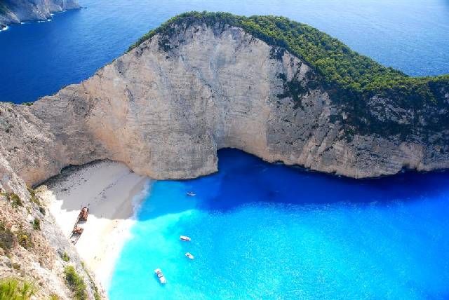Rhodos şi Zakynthos, campioanele Greciei la evaziune fiscală Rhodos şi Zakynthos, campioanele Greciei la evaziune fiscală