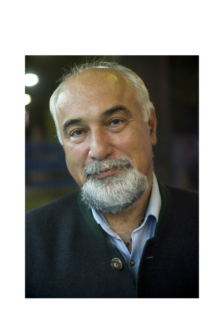 Varujan Vosganian: Nu putem avea o clasă de mijloc formată doar din funcţionari