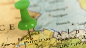 Grecii ascund 200 de miliarde de euro în băncile elveţiene Grecii ascund 200 de miliarde de euro în băncile elveţiene