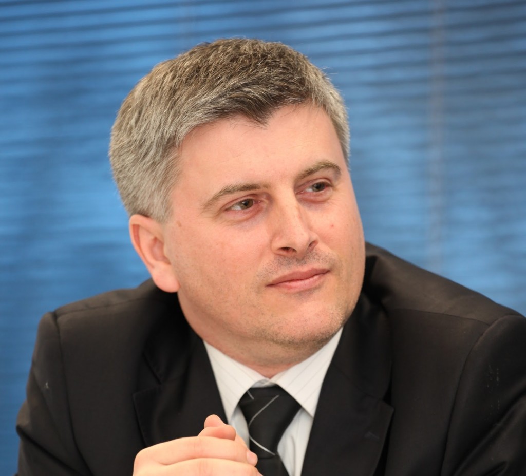 Ymens şi NEC propun un model de dezvoltare a cloud-ului guvernamental