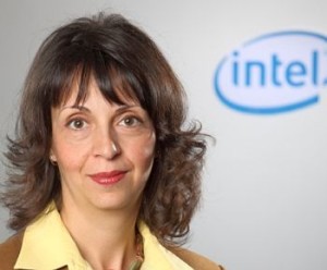 Intel Romania oferă 10 burse în valoare totală de 60.000 de lei pentru studenții de la facultățile tehnice