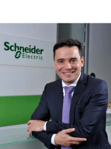 Schneider Electric România îşi consolidează echipa cu 40 noi angajaţi