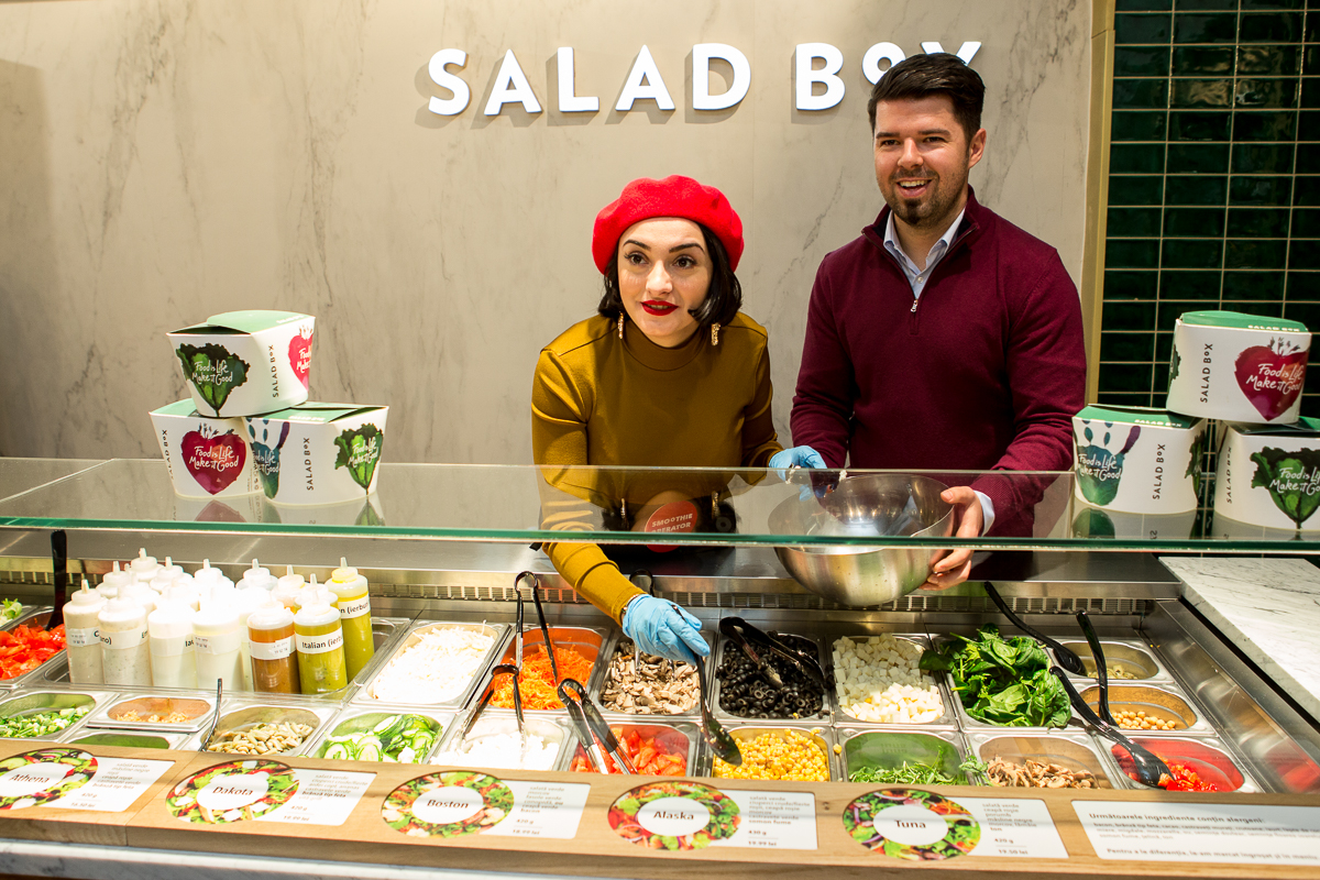 Dan Isai, CEO Salad Box: „Cu siguranţă, un astfel de business aduce mai mulţi bani pe locaţiile din mall, căci noi nu avem o cultură stradală”