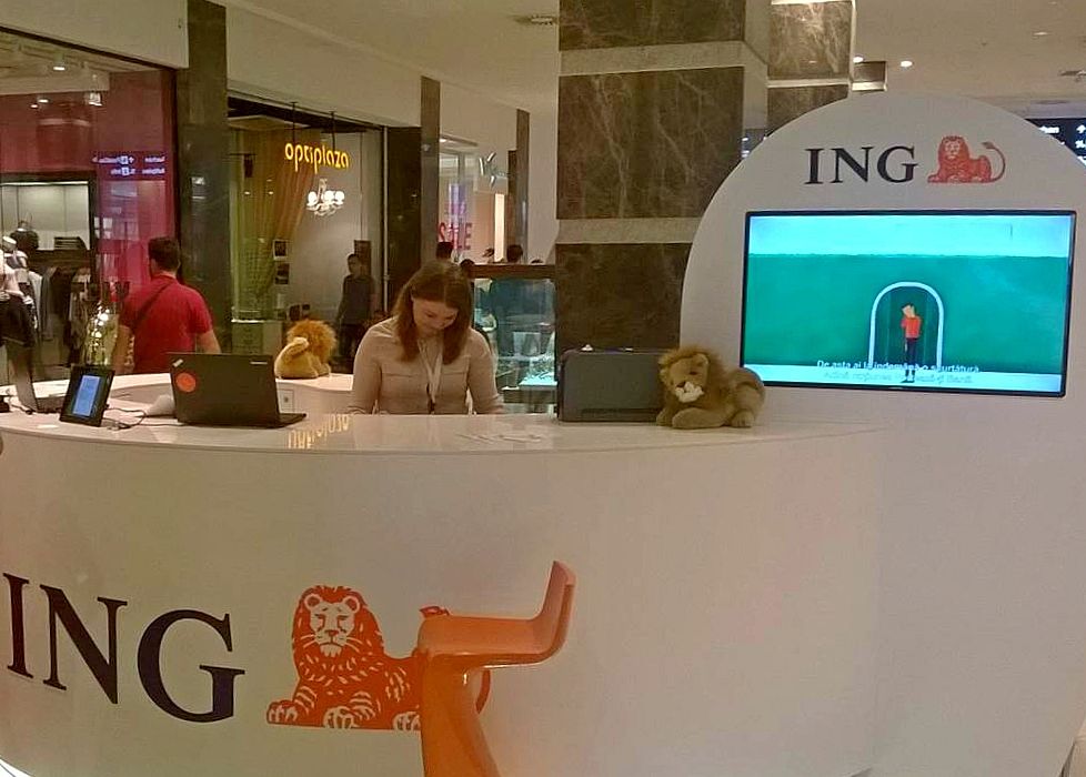 Prin ING Point se pregătesc servicii bancare instant în mall-uri