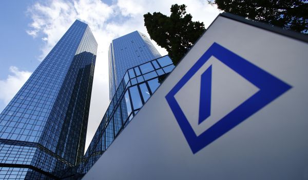 Deutsche Bank: Profit net redus cu aproape 100% în trimestrul doi