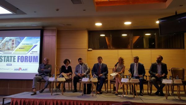 AdePlast: Trebuie să păstrăm clădirile istorice! AdePlast: Trebuie să păstrăm clădirile istorice!