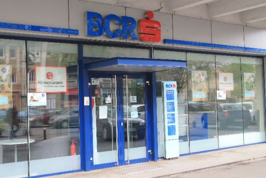 BCR: 217.000 de clienţi au un cont curent gratuit. Plus de 150% la utilizatorii de Mobile Banking