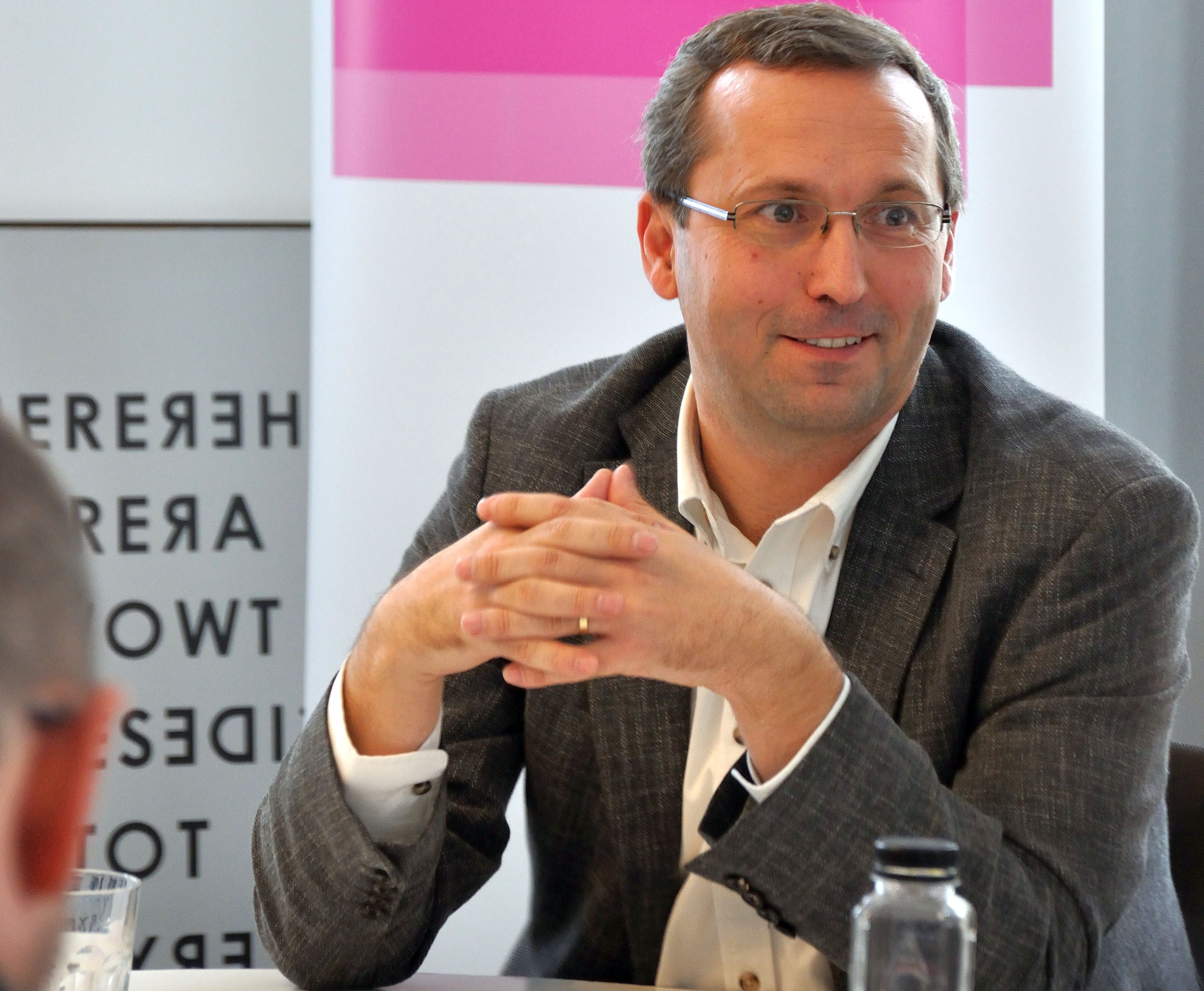 Soluţia eFault & Repair permite clienţilor Telekom să-şi rezolve singuri problemele apărute la conexiunea de internet fix Soluţia eFault & Repair permite clienţilor Telekom să-şi rezolve singuri problemele apărute la conexiunea de internet fix