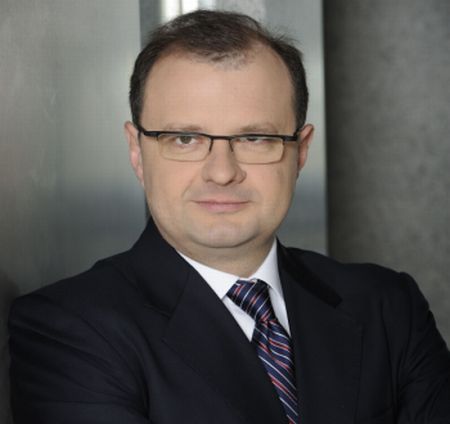 Tomasz Dąbrowski a fost reales CEO Dentons Europe