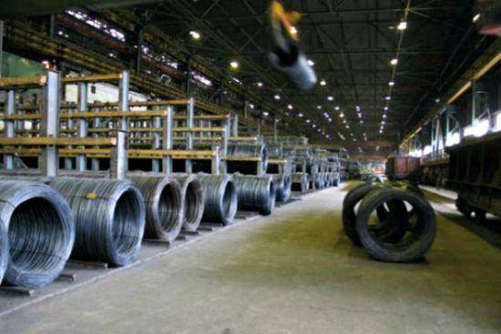 Industria a stat ceva mai rău în octombrie faţă de aceeaşi lună din 2015