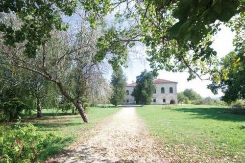 palatul-de-piatra-udriste-nasturel-de-la-herasti