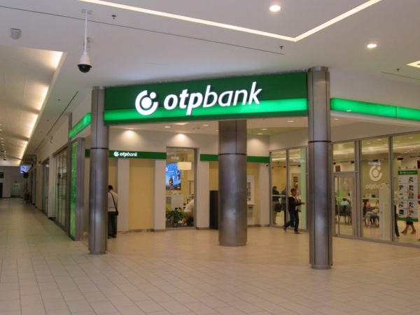 OTP Bank România contribuie la educaţia financiară a tinerilor