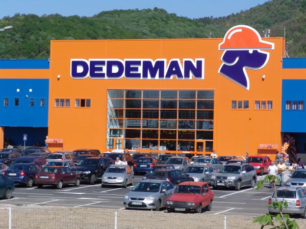 Dedeman împlineşte 25 de ani de existenţă