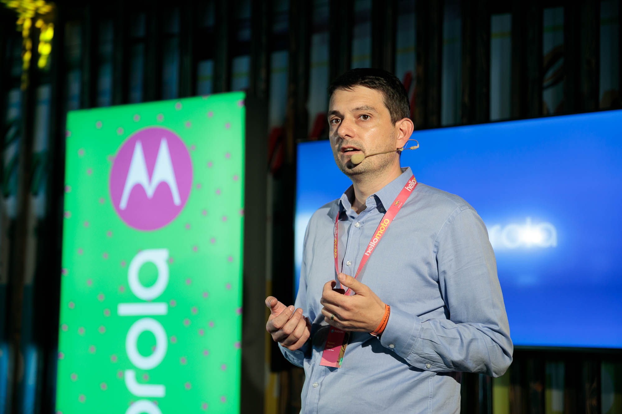 Motorola Mobility a lansat Moto Z2 Play şi Moto Mods şi în România Motorola Mobility a lansat Moto Z2 Play şi Moto Mods şi în România