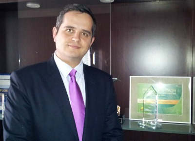 Raiffeisen Bank şi eMAG lansează un card co-branded de cumpărături Mastercard Raiffeisen Bank şi eMAG lansează un card co-branded de cumpărături Mastercard
