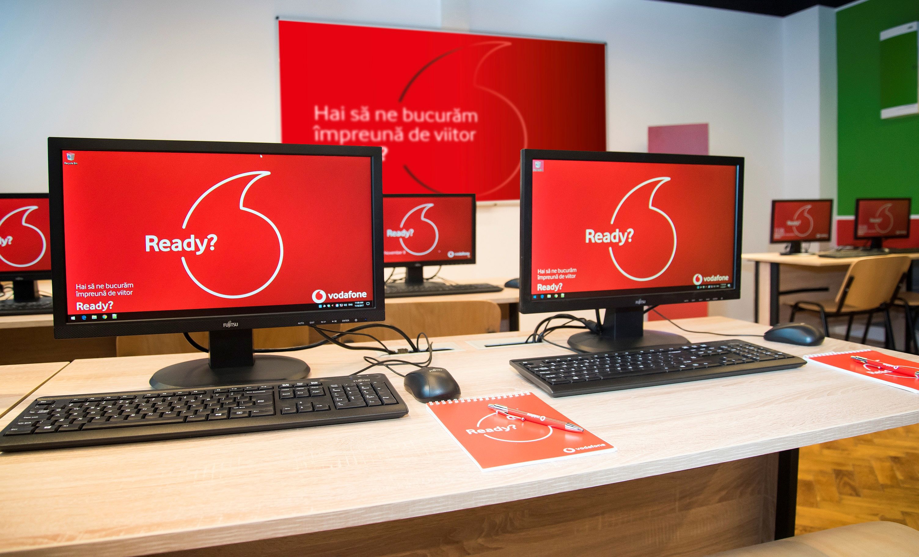 Vodafone România și ASE București inaugurează noul laborator de informatică din clădirea „Virgil Madgearu”