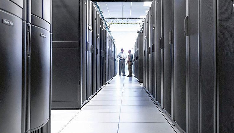 Schneider Electric sugerează companiilor o atenție sporită pentru securitatea fizică a centrelor de date Schneider Electric sugerează companiilor o atenție sporită pentru securitatea fizică a centrelor de date