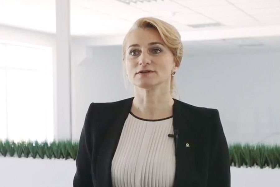 Novatex își coase producția la butonieră Novatex își coase producția la butonieră