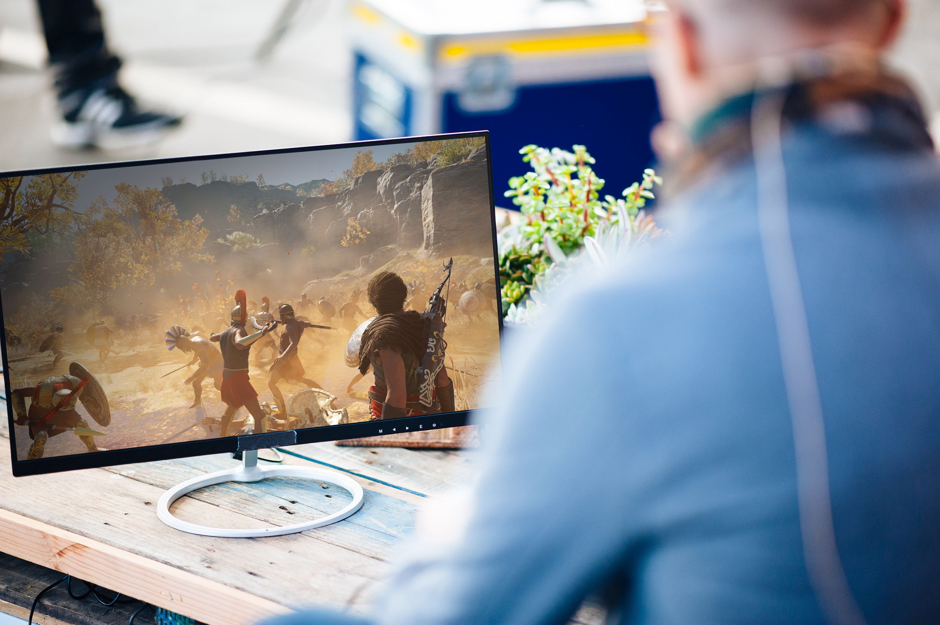 Ubisoft București oferă până la 2.030 lei net lunar unui game tester începător