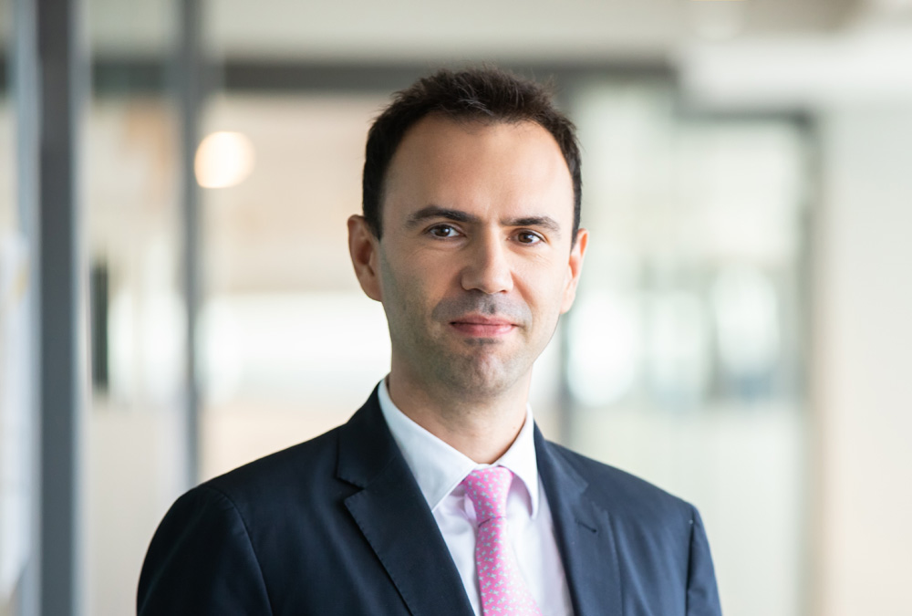 Cristian Cârstoiu, EY: Soluțiile avansate bazate pe Machine Learning (ML) oferă oportunități tangibile băncilor și angajaților deopotrivă, dar adoptarea acestora pare să fie mai lentă decât așteptările