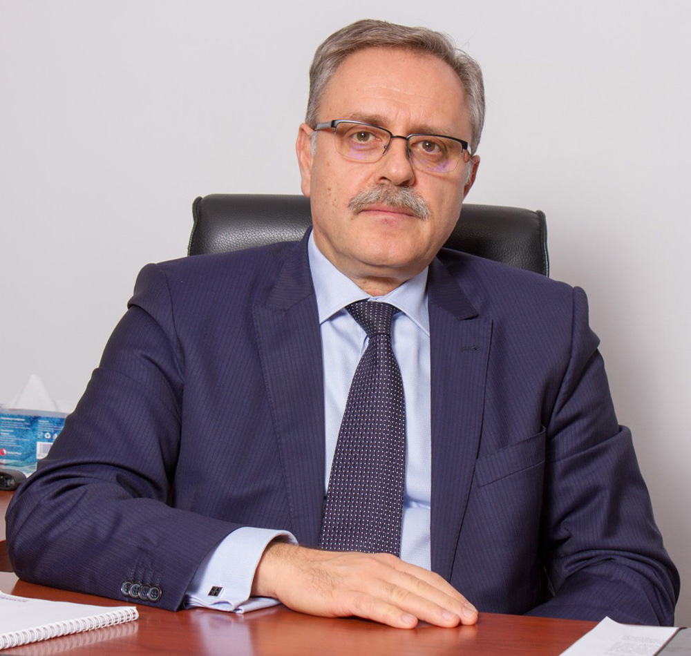 Cristian Roşu (ASF): Piaţa asigurărilor din ţara noastră îşi va menţine trendul ascendent de anul trecut Cristian Roşu (ASF): Piaţa asigurărilor din ţara noastră îşi va menţine trendul ascendent de anul trecut
