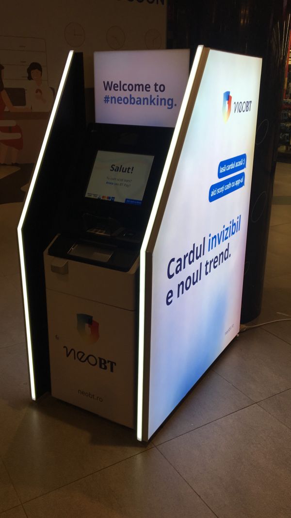 Primul bancomat exclusiv contactless este pentru clienții Băncii Transilvania