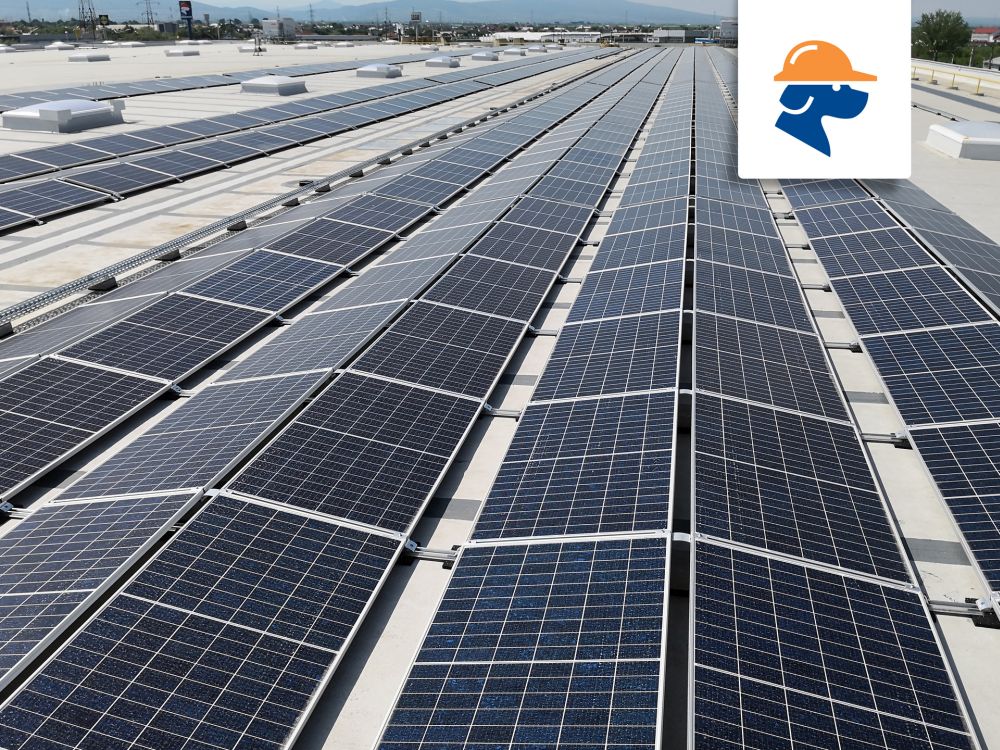 Dedeman instalează centrale electrice fotovoltaice pe acoperișurile magazinelor proprii