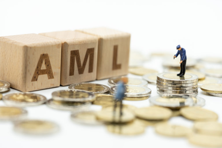 Comisia intensifică lupta împotriva spălării banilor și a finanțării terorismului Comisia intensifică lupta împotriva spălării banilor și a finanțării terorismului