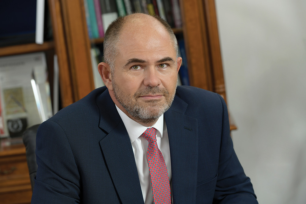 Sergiu OPRESCU, Președinte Executiv al Alpha Bank România și Director General al Rețelei Internaționale Alpha Bank: Susținem eforturile companiilor de a-și reduce amprenta de carbon atât prin finanțare, cât și prin consultanță