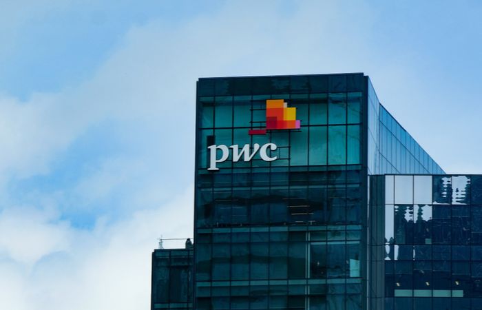 PwC, prima firmă de consultanță care a deschis un birou local, aniversează 30 de ani în România PwC, prima firmă de consultanță care a deschis un birou local, aniversează 30 de ani în România