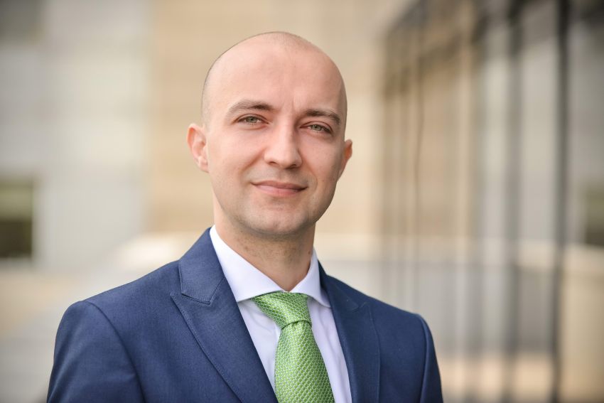 Deloitte România își consolidează echipa de conducere prin promovarea lui Claudiu Ghiurluc în rolul de partener în cadrul practicii de audit
