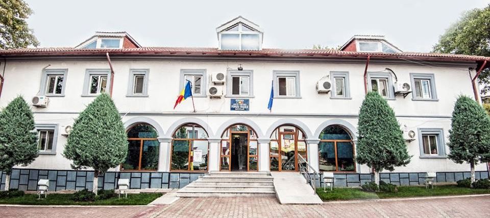 Gala Regista 2022 a premiat cele mai digitalizate instituții și primării partenere din România