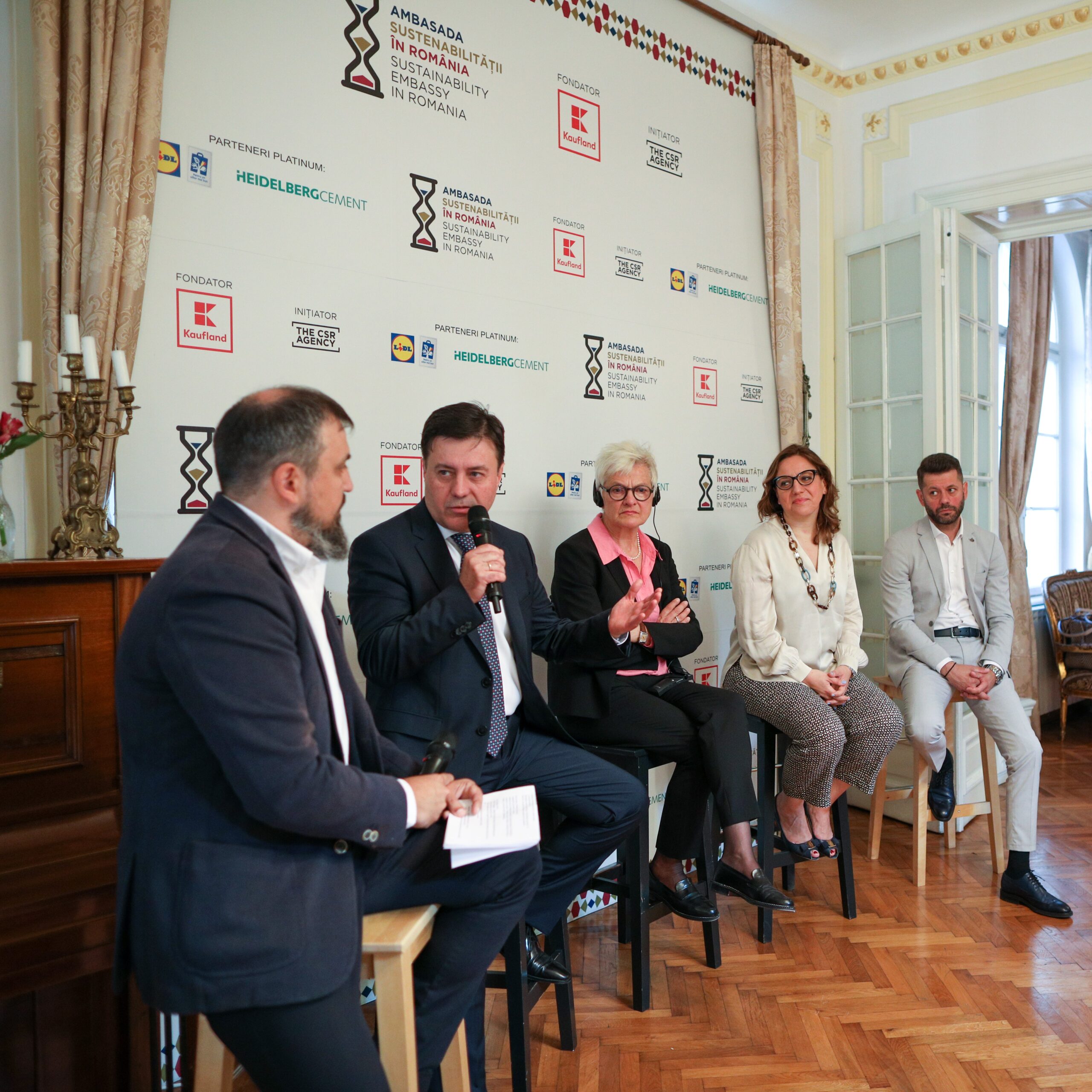 SustainAbility Talks: Decarbonizarea este vitală pentru creșterea și transformarea economiei românești SustainAbility Talks: Decarbonizarea este vitală pentru creșterea și transformarea economiei românești
