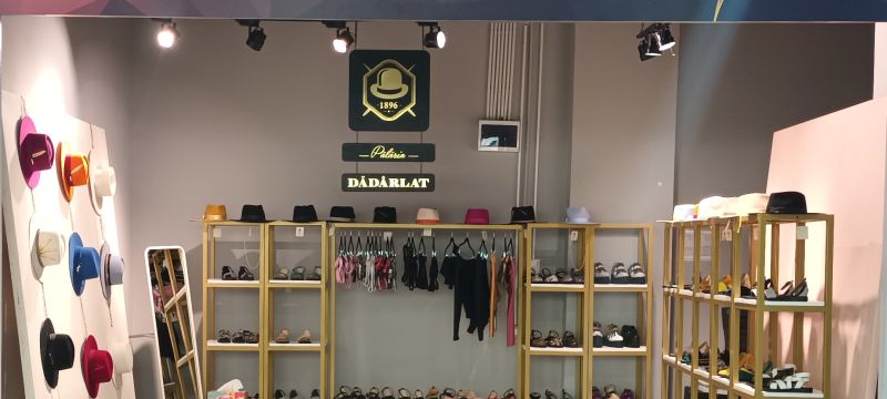 Exclusives.ro și Pălăria Dădârlat vin în luna iulie la Designers Boutique, din București Mall-Vitan