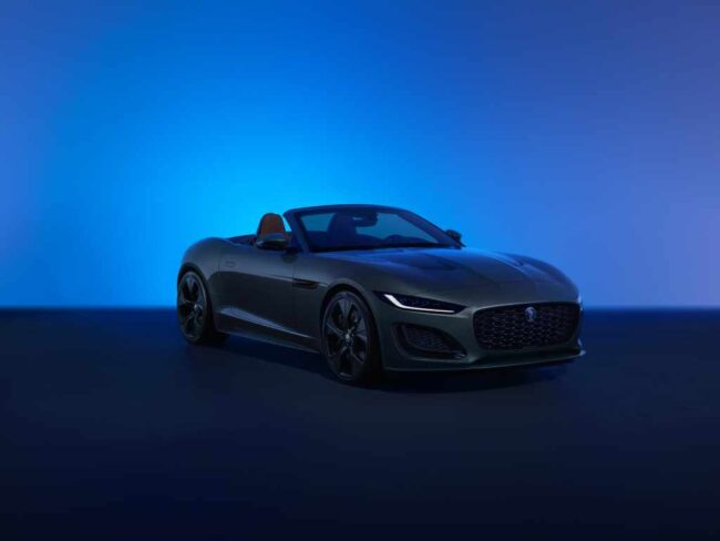 F-TYPE marchează aniversarea a 75 de ani de autoturisme sport JAGUAR