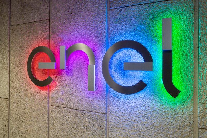 Enel a semnat cu firma greacă Public Power Corporation un acord pentru vânzarea tuturor participațiilor deținute în România