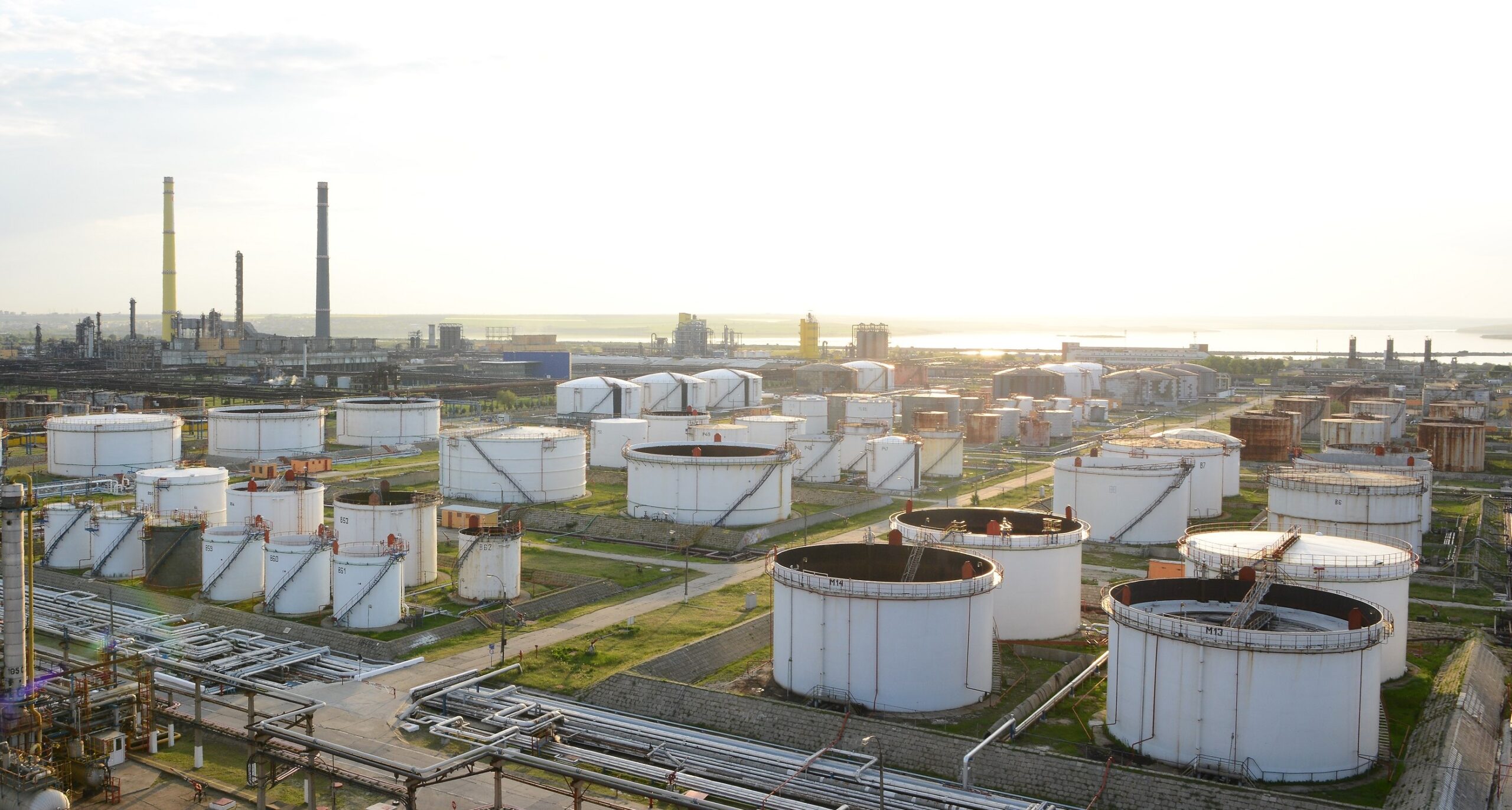 Rompetrol Rafinare investește în capacitățile de stocare Rompetrol Rafinare investește în capacitățile de stocare