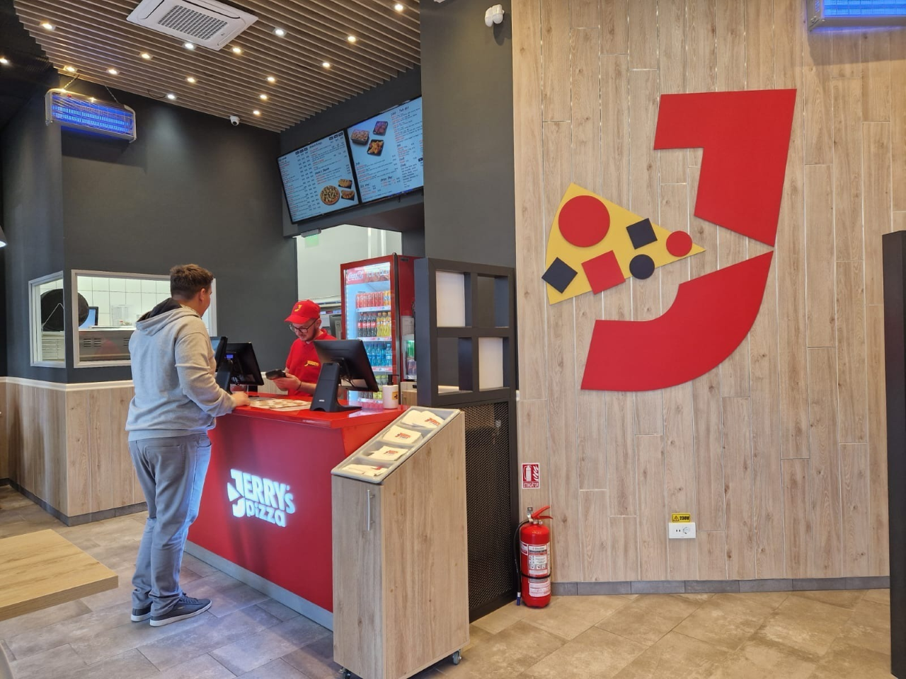 Jerry’s Pizza inaugurează prima unitate din Cluj-Napoca