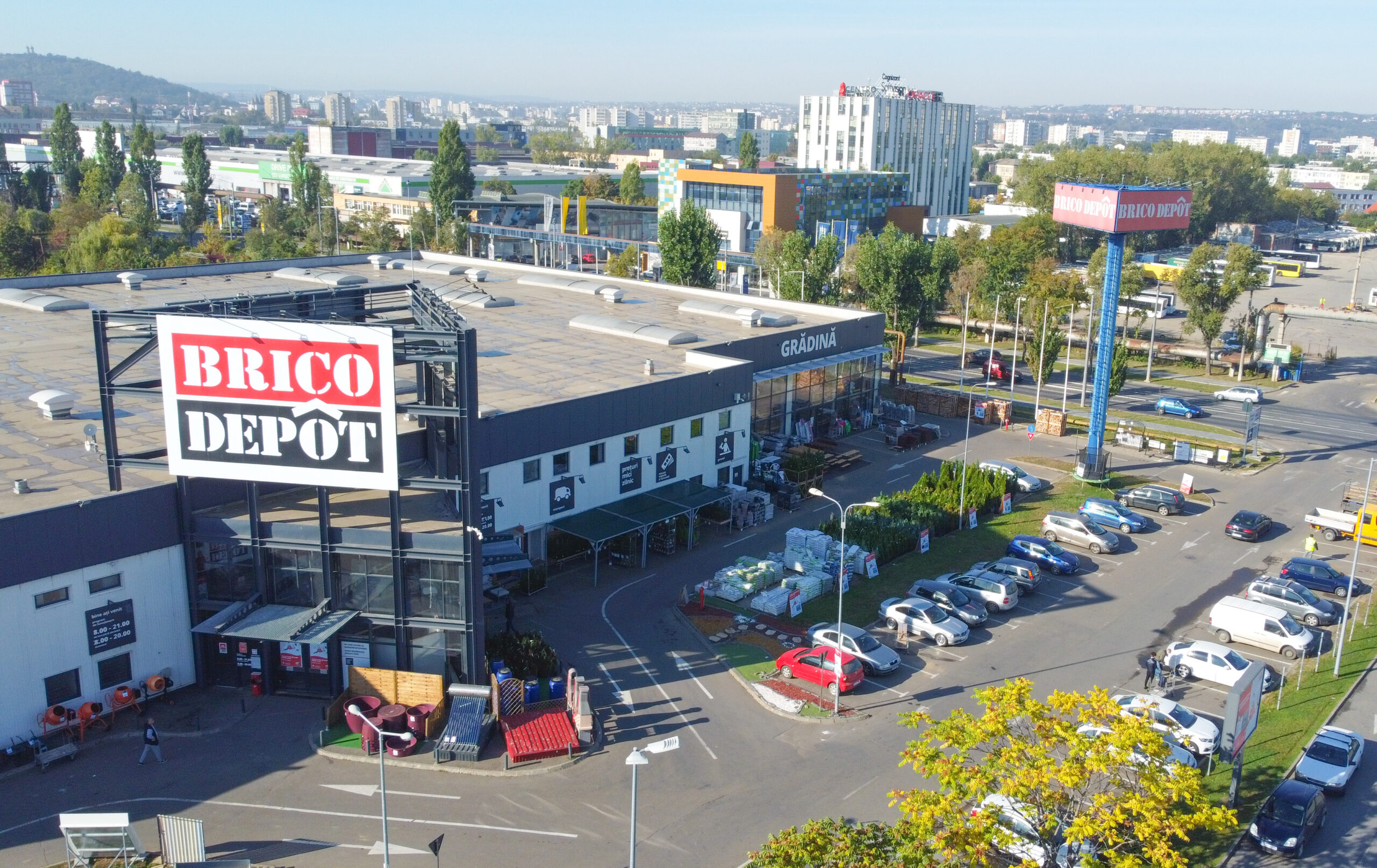 Brico Depot localizat în Iași a fost vândut către Rădăcini Grup