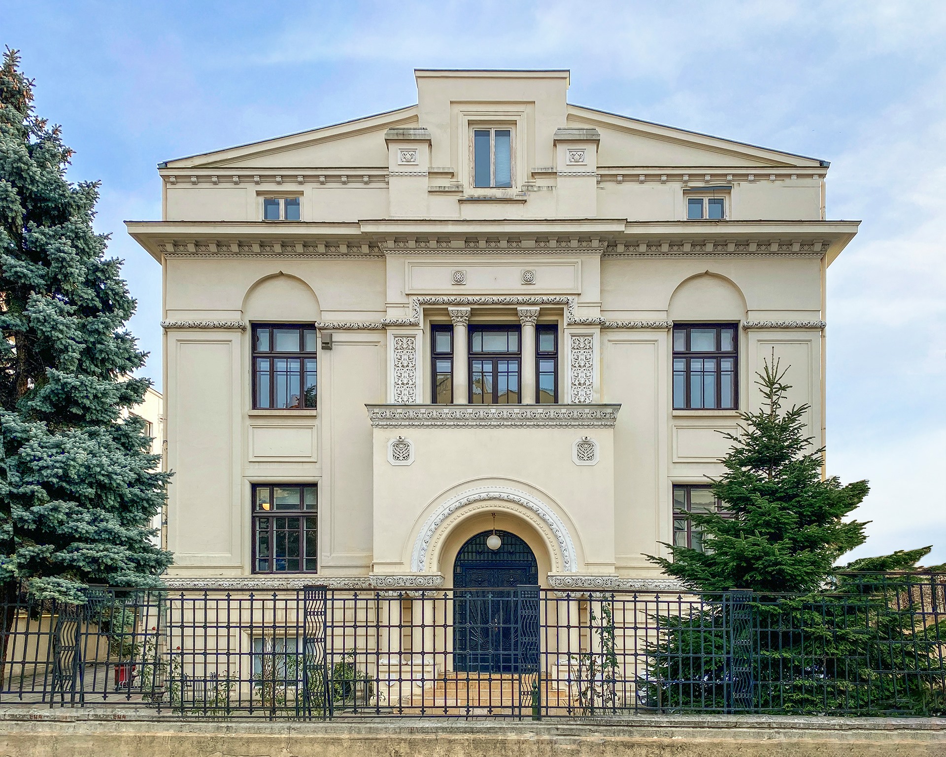 Compania de dezvoltare de software Codezilla anunță consolidarea brandului prin noi servicii Compania de dezvoltare de software Codezilla anunță consolidarea brandului prin noi servicii