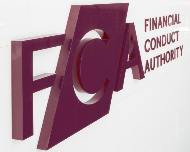 ENGLISH SECTION: UK regulator attacks ‘unacceptable’ risk posed by payments groups