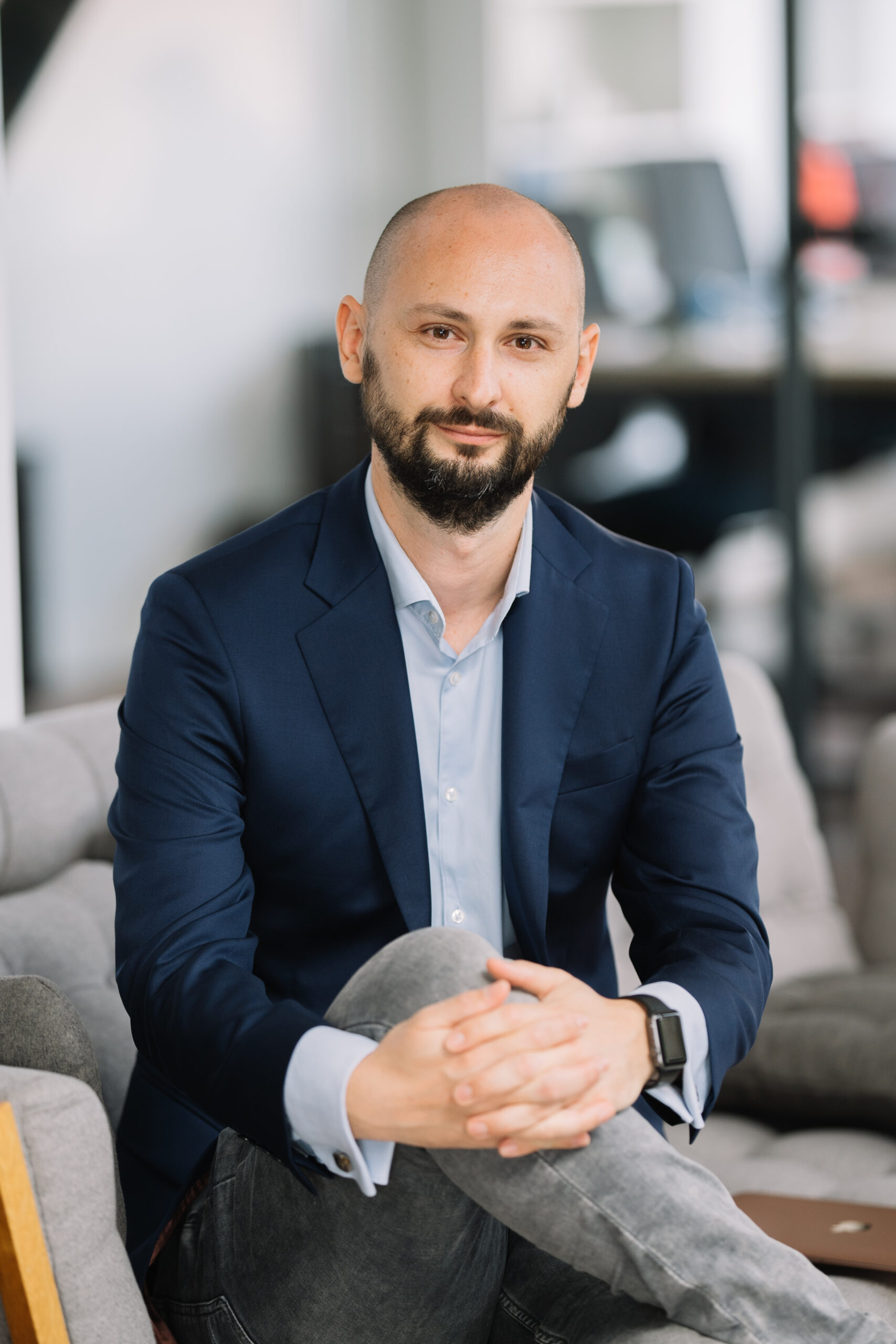 Plata taxelor către stat este acum mai ușoară. Filbo și SOLO intră în parteneriat pentru a veni în ajutorul celor care dețin un PFA Plata taxelor către stat este acum mai ușoară. Filbo și SOLO intră în parteneriat pentru a veni în ajutorul celor care dețin un PFA