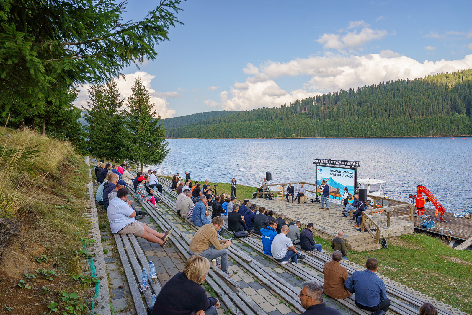 Cooperativa agricolă Păstrăvul din Țara Ta inaugurează prima fermă piscicolă pe lacul Oașa