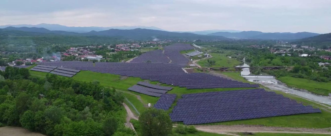 Banca Transilvania finanțează Grupul E-INFRA cu 47 de milioane de euro pentru construirea unui parc fotovoltaic