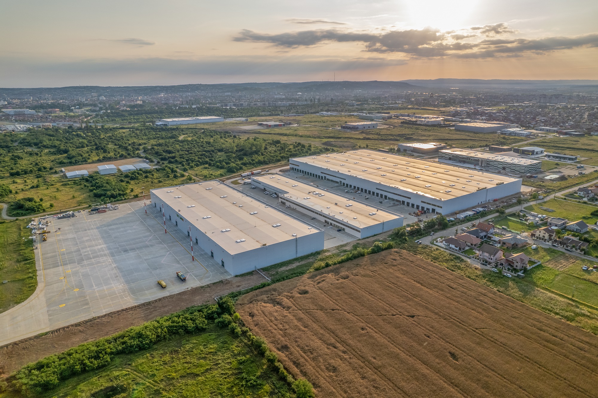 Raben își extinde dezvoltarea în România în CTPark Oradea Cargo Terminal, ajungând la 15.000 mp de spații închiriate cu CTP în toată țara