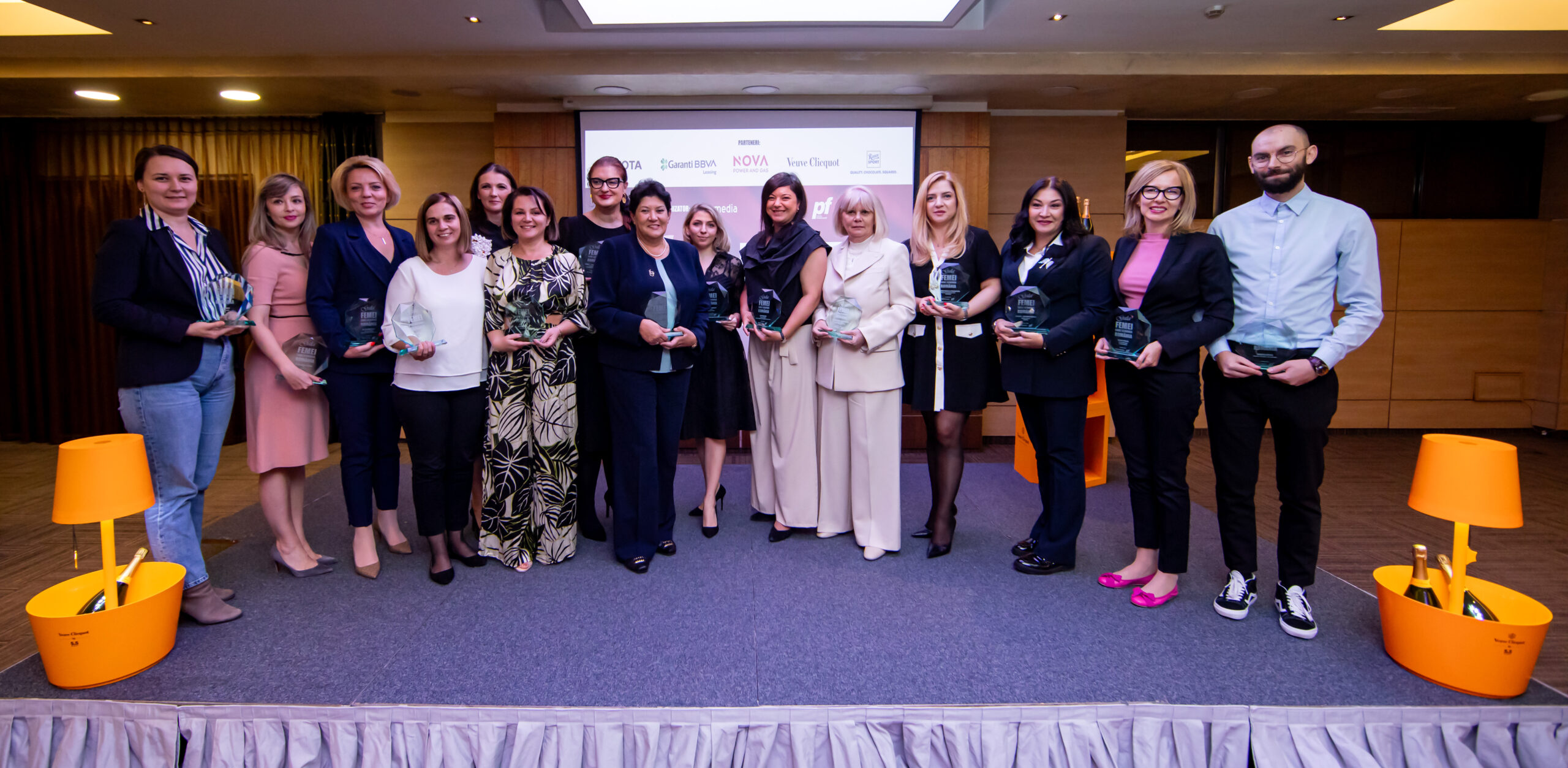 Gala „Femei care schimbă România”: Premii pentru femei excepționale, puternice, profesioniste, dedicate progresului